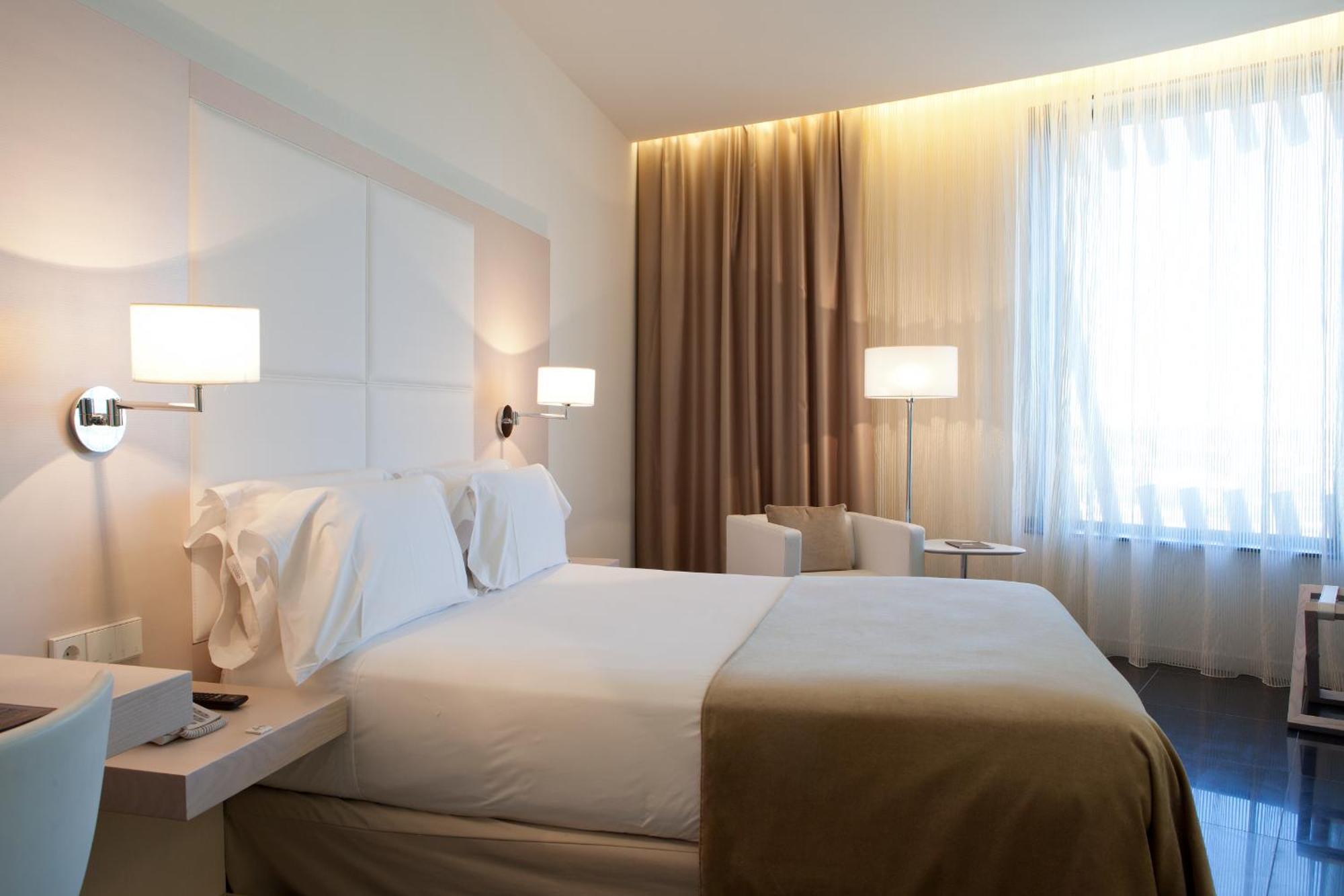 Hotel Porta Fira 4* Sup L'Hospitalet de Llobregat Exterior foto